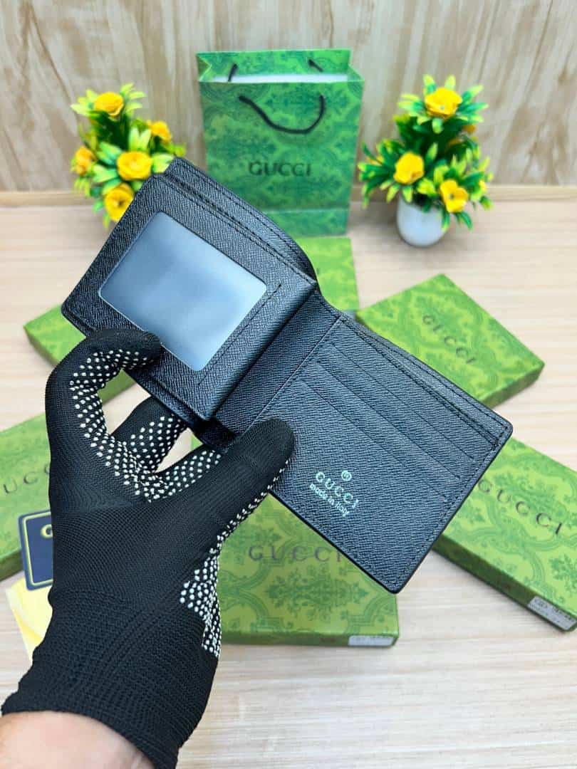 GUCCI_WALLET_V811