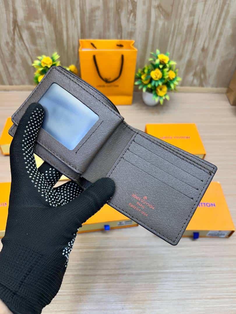 LOUIS_VUITTON_WALLET_V779
