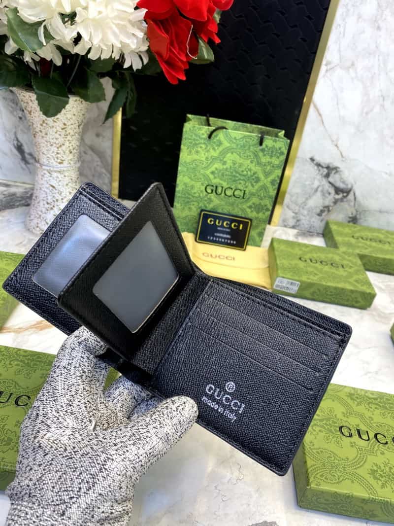 GUCCI_WALLET_V559