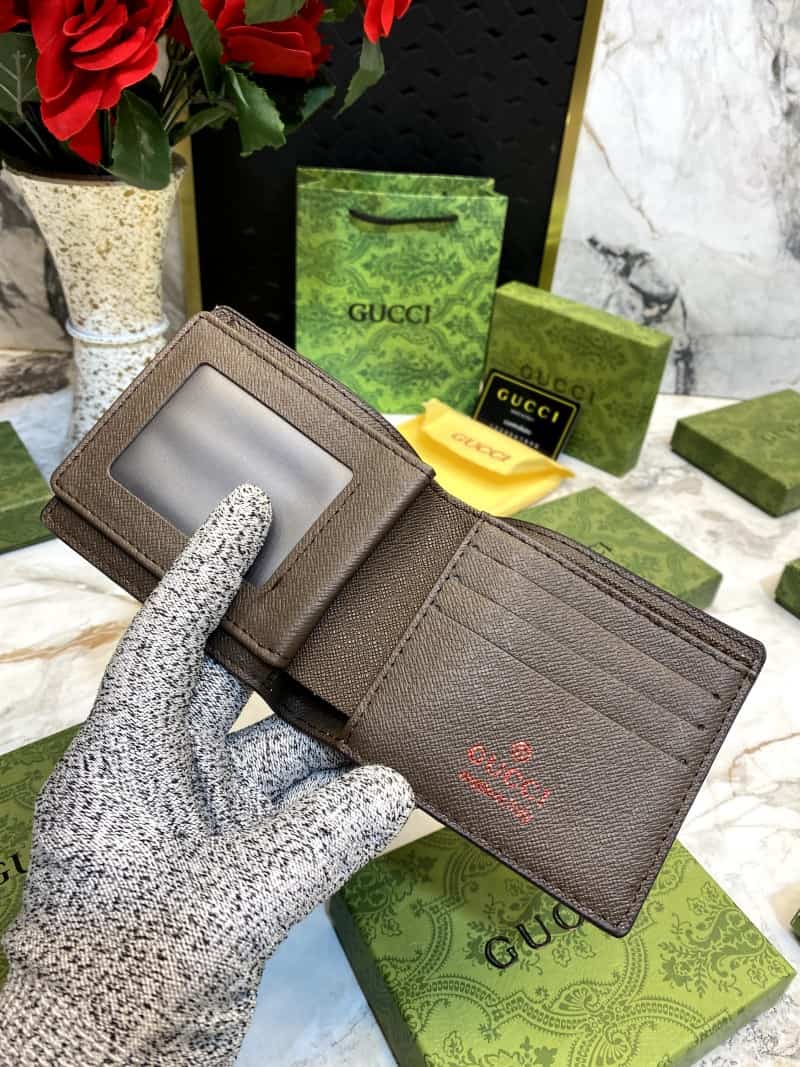 GUCCI_WALLET_V504