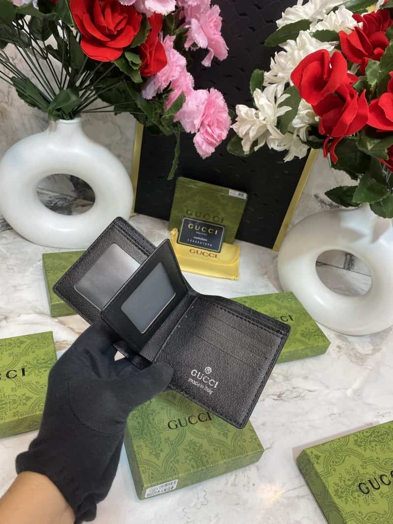 GUCCCI WALLET V463