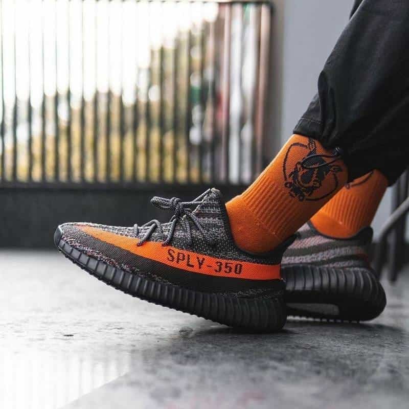 Yeezy 350 V2 Carbon Beluga Reflective Semi UA With All Accessories