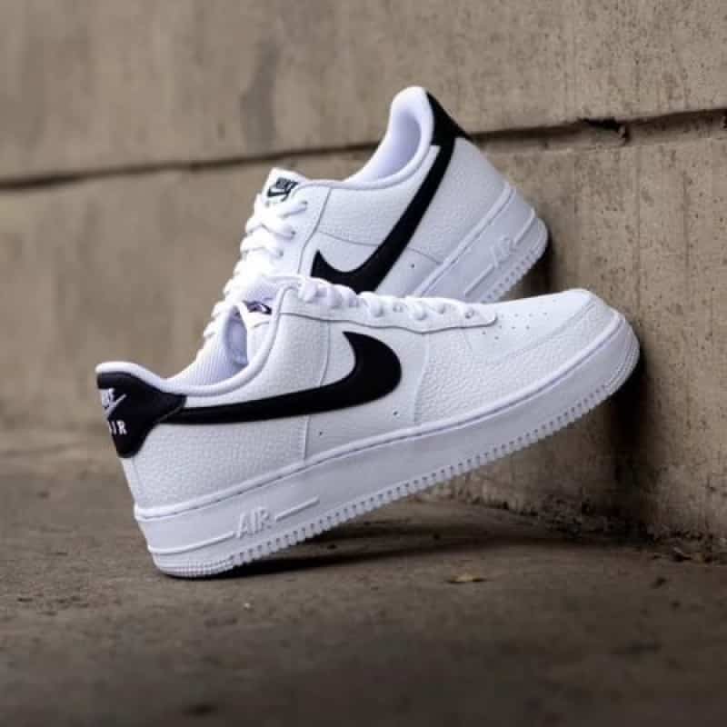 Nike Airforce 1 low white black swoosh