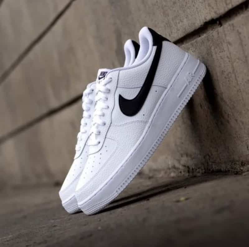 Nike Airforce 1 low white black swoosh