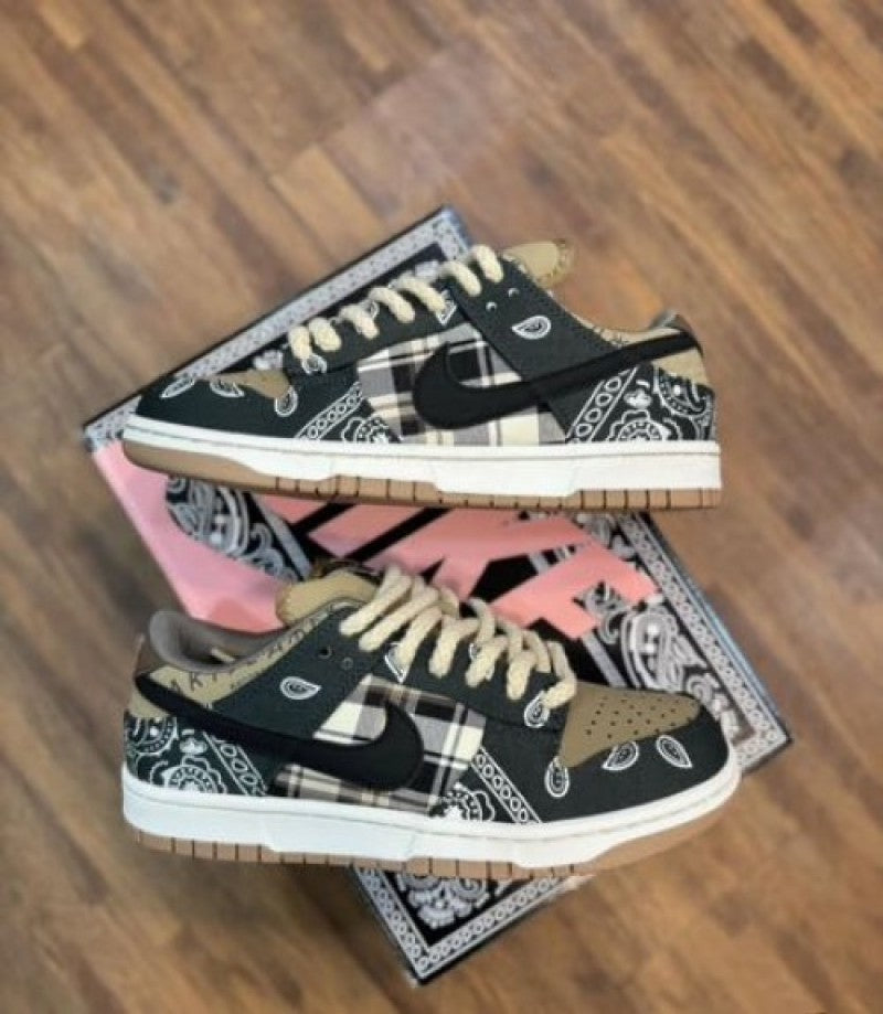 E sb dunk x travis scott bandana with og box semi ua