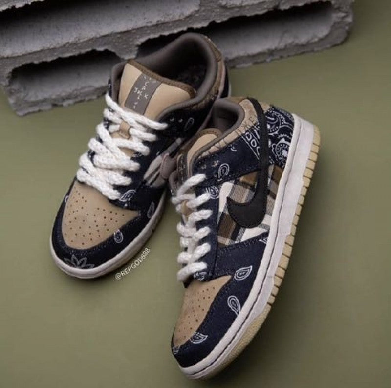 E sb dunk x travis scott bandana with og box semi ua