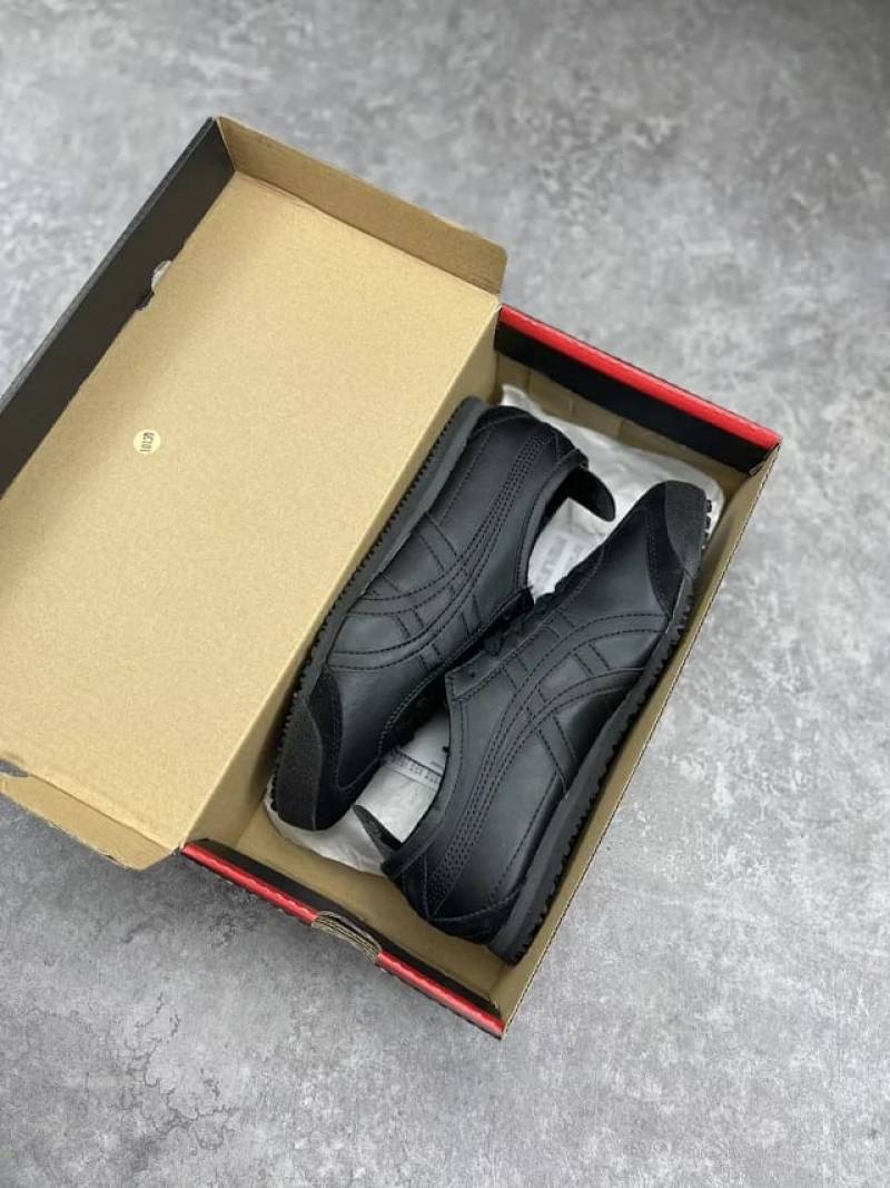 Onitsuka Tiger Mexico 66 Triple Black Women FIXX