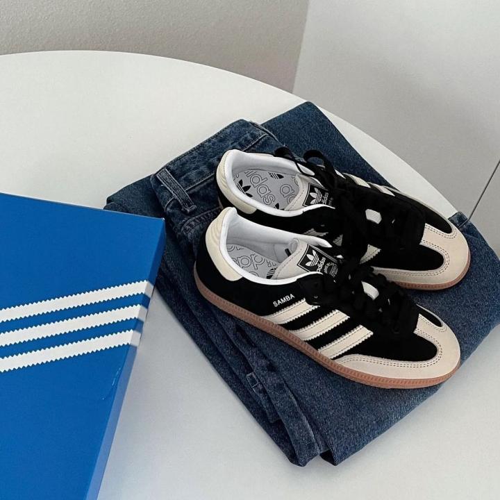 Adidas samba core black