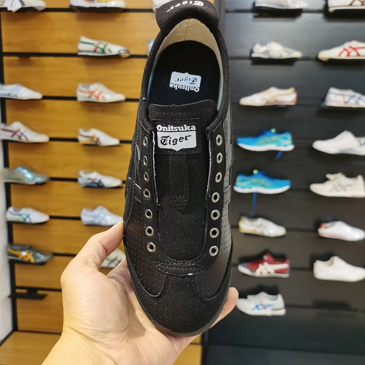 Onitsuka Tiger Mexico 66 Slip-On Triple Black Leather Mens 7A Premium (D-2043)