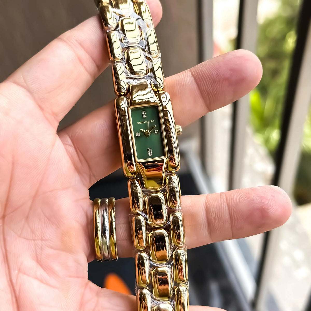 MICHAELKORS_LADIES_GOLD_GREEN