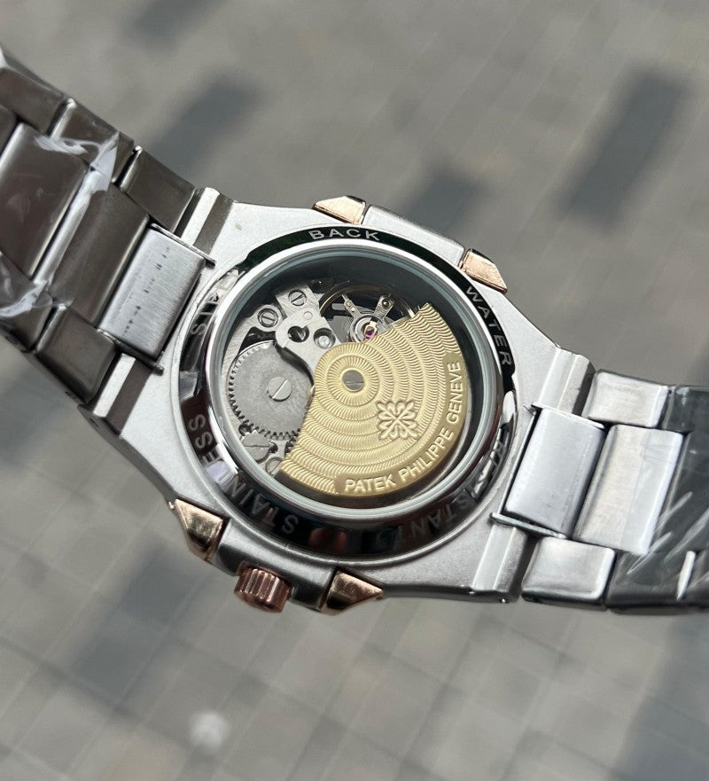 Patek Phillip e Nautilus Automatic Rose Two Tone Black Dial
