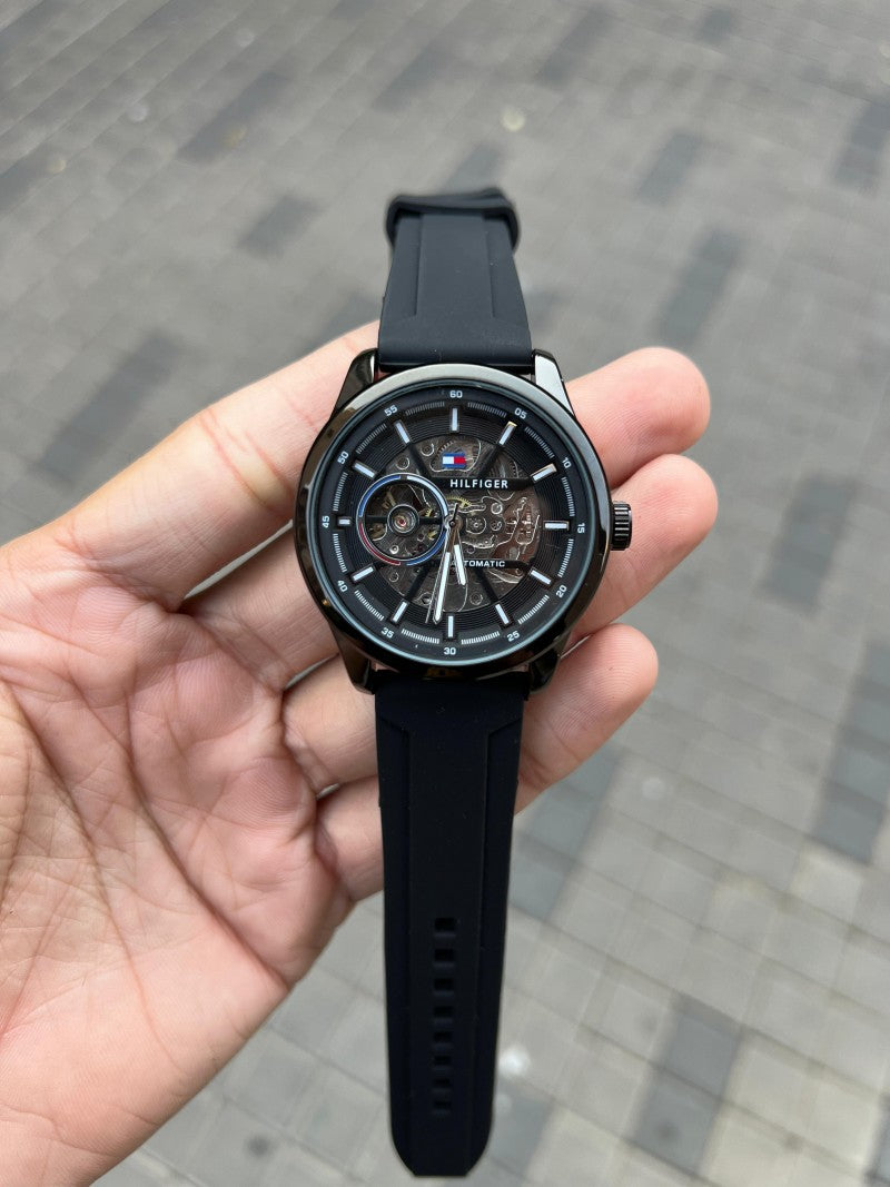 Tommy Hilfige r automatic black