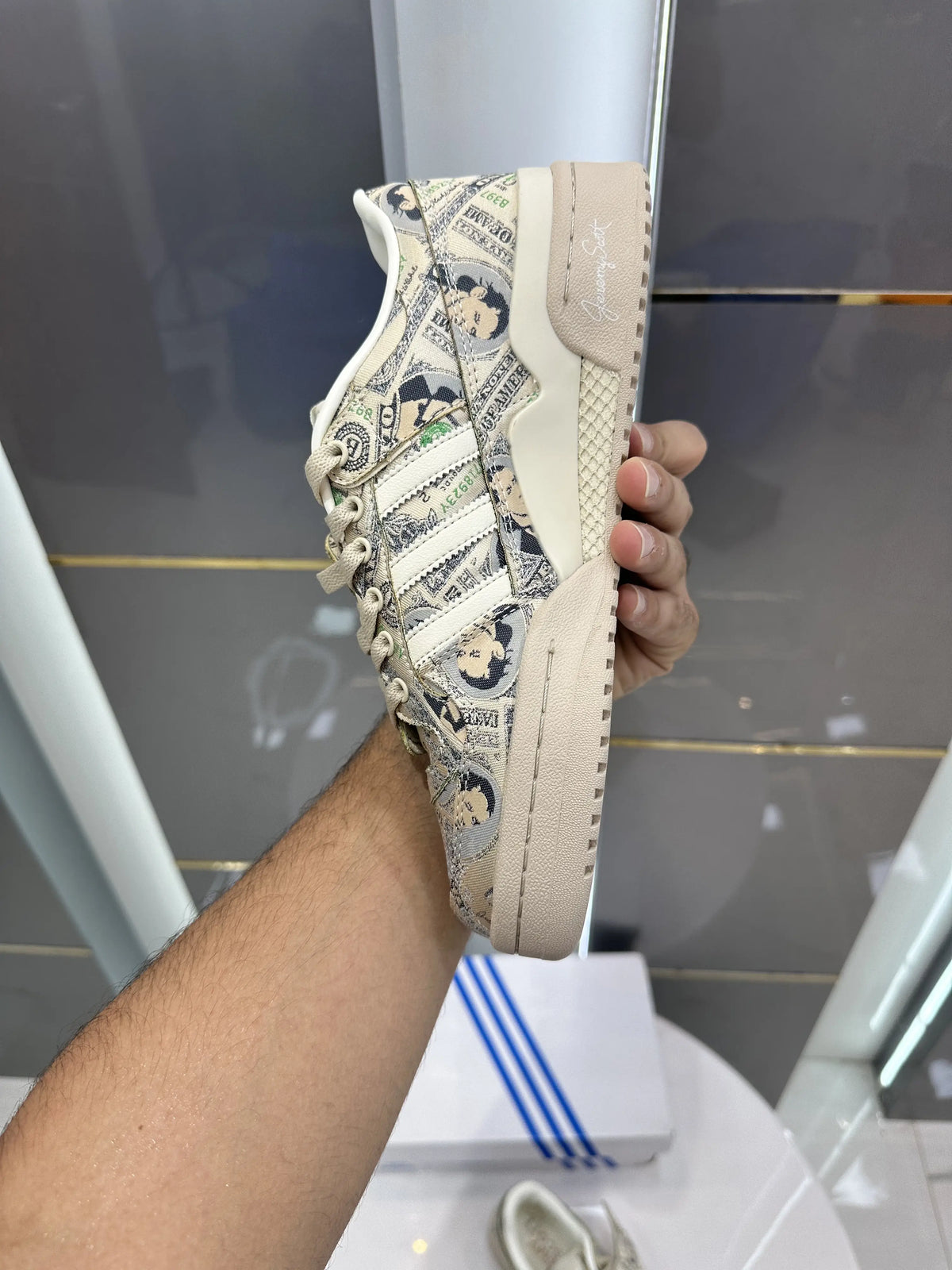 Adidas_Forum Wings 1.0 Low Money By Jeremy Scott Sneakers
