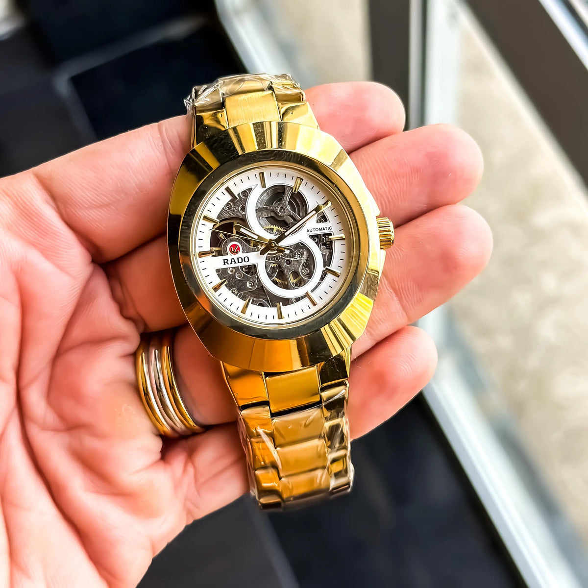 RADO_AUTO_GOLD_WHITE