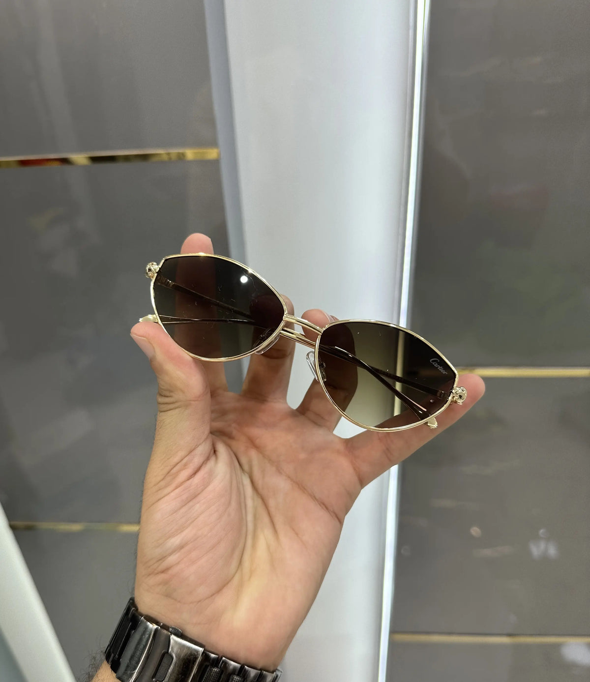 Cartie r Gold Brown Premium Shades 010