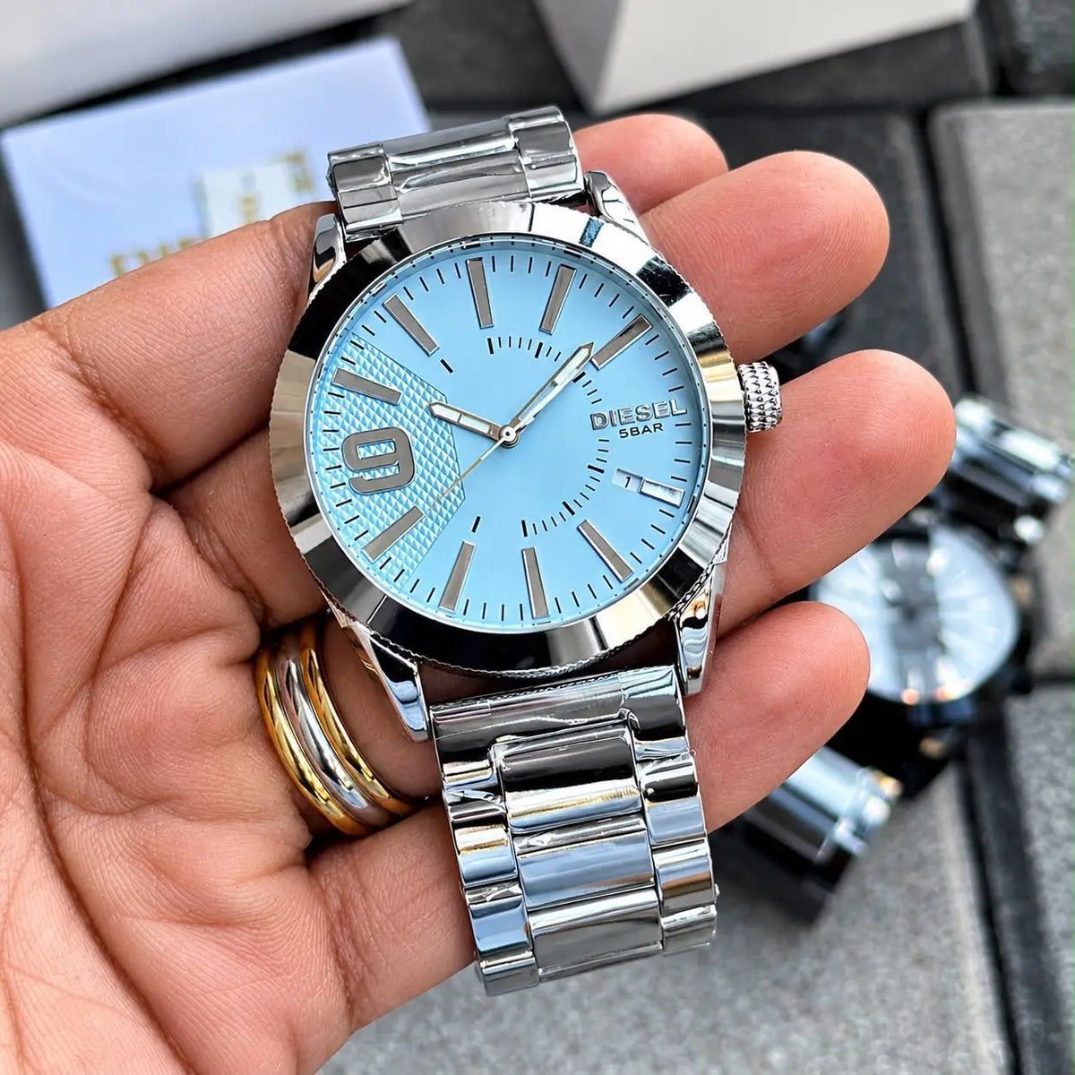 DIESEL_SILVER-SKY-BLUE