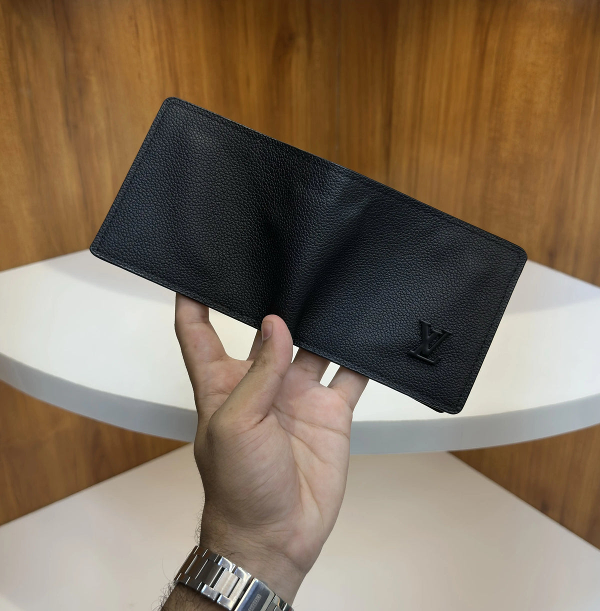 Louis Vuitto n Premium Wallet Black lv100