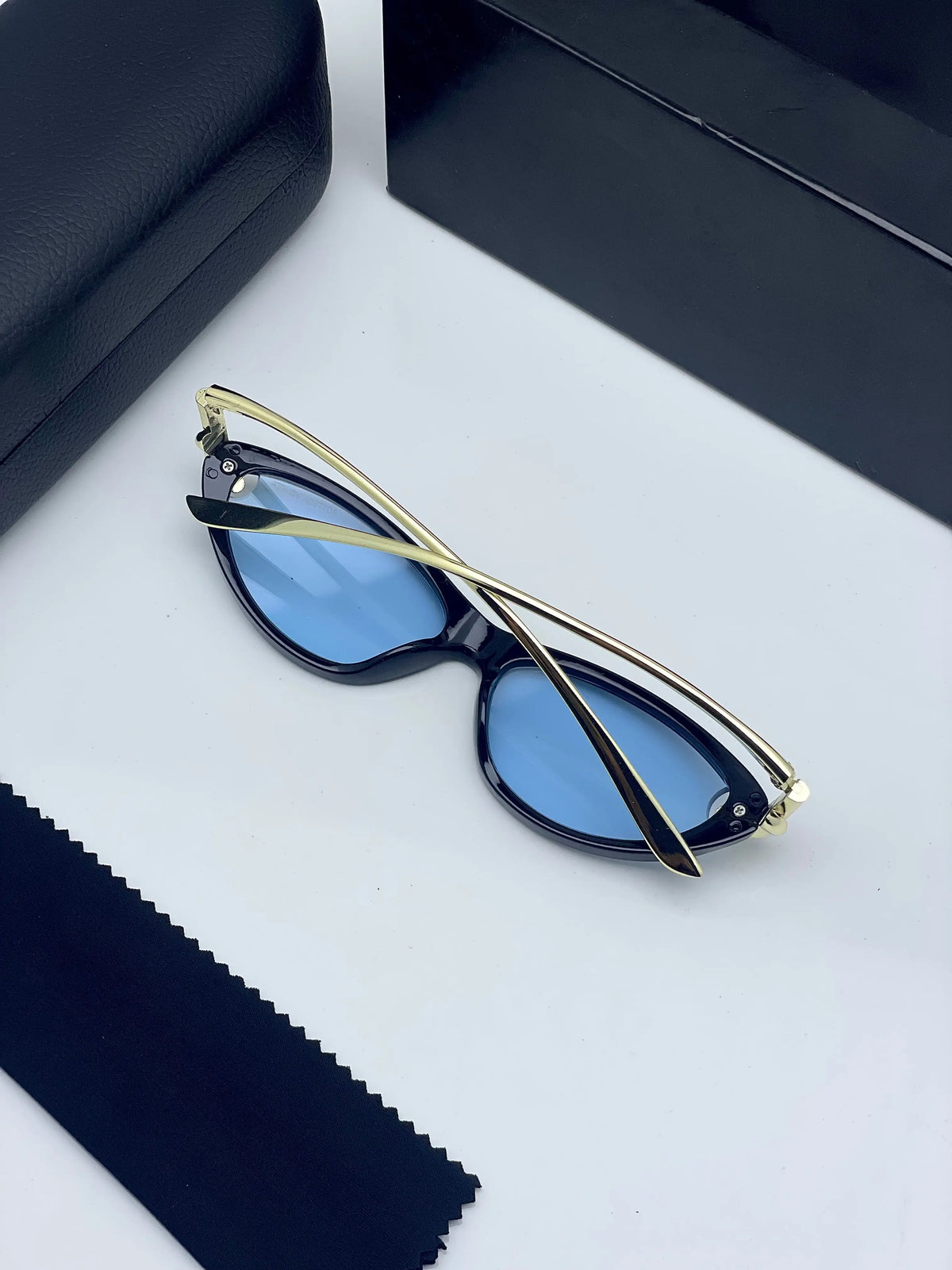 Bottega Veneta 305 Gold sea Blue