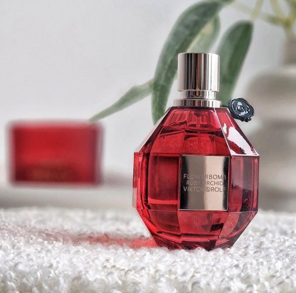 Viktor Rolf Flowerbomb Eau De Parfum