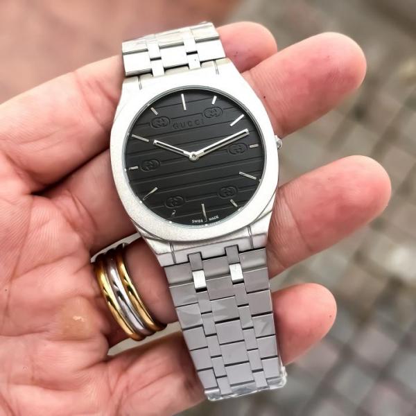 Gucc.i Slim Edition Silver Black Watch
