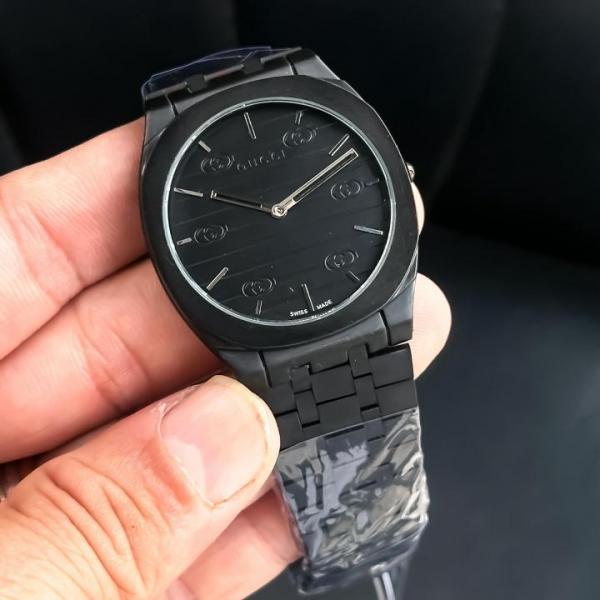 Gucc.i Slim Edition Black Watch